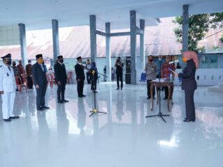Wali Kota Lantik Delapan Pejabat Struktural Kotamobagu
