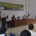 Wali Kota Kotamobagu, Ir. Hj. Tatong Bara, saat melepas kontingen Kafilah MTQ Kotamobagu, di Aula kantor Wali Kota.(Foto: ist)