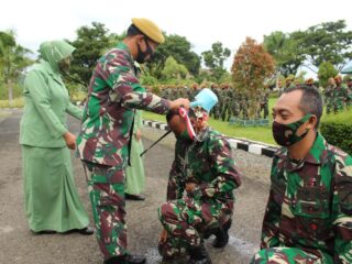 Yon Armed 19/105 Tarik Bogani Gelar Tradisi Korps Pelepasan Wadanyon Mayor Arm Zaenal