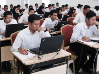SMA dan SMK Berpeluang Ikut Seleksi CPNS