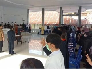 Wali Kota Tatong Bara Lantik Ratusan Pejabat Fungsional
