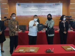 Wali Kota Tatong Bara Tanda Tangani PKS Penyaluran BOS
