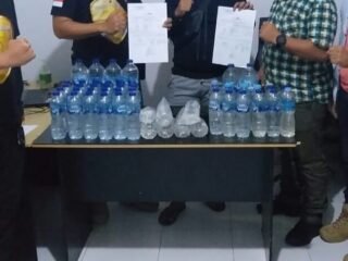 Polisi Amankan Puluhan Liter Minuman Keras Captikus di Girian Weru Bitung