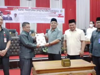 Ketua DPRD Meiddy Makalalag Pimpin Paripurna Penyampaian LKPJ dan Penetapan 4 Ranperda