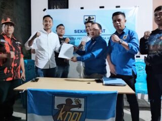 Putra Bupati Boltim Mengambil Formulir Pendaftaran Calon Ketua KNPI