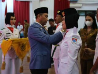 Bupati Sachrul Kukuhkan 27 Anggota Paskibraka Boltim Tahun 2022