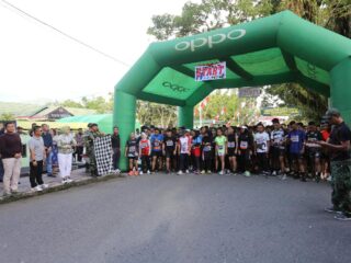 Wali Kota Lepas Peserta Lomba Lari 10 KM dan 5 KM