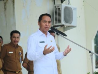 Soal dua Kepala Sekolah yang diganti