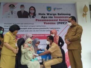 Imunisasi Pneumococcal Cojugate Vaccines Bayi Diberikan Secara Gratis