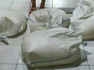 Puluhan Liter Minuman Keras Captikus di Sagerat Bitung Disita
