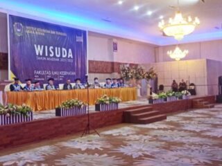 Wawali Nayodo Koerniawan Hadiri Wisuda IKT Graha Medika Kotamobagu