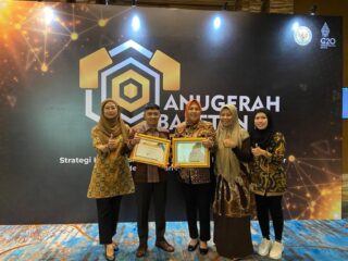 Wali Kota Terima Penghargaan Bapeten Award 2022 atas Capaian RSUD Kota Kotamobagu