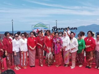 Ketua TP-PKK Boltim Hadiri Pembukaan Bunaken Festival Tahun 2022