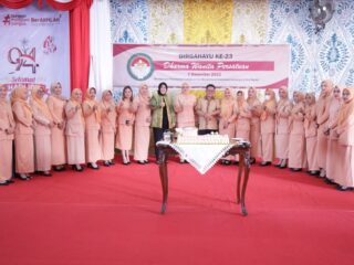 Wali Kota Hadiri Peringatan Hari Ibu dan HUT Dharma Wanita Persatuan