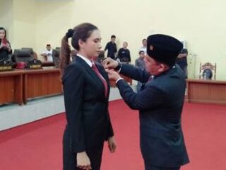 Ketua DPRD Lantik Gita Tuuk Resmi Sebagai Anggota DPRD Bolmong