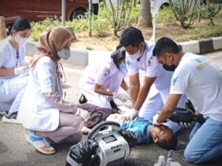 Tim Medis RSUD Simulasikan Penanganan Pasien Situasi Emergency