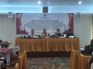 Deker Buka Sosialisasi dan Evaluasi Tahapan Penyusunan Daerah Pemilihan dan Alokasi Kursi DPRD Bolmong