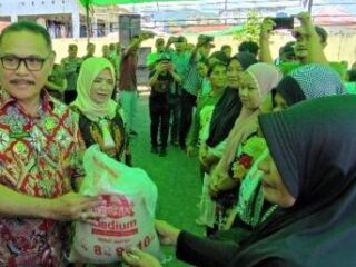 Bupati Limi Hadiri Launching Distribusi Cadangan Pangan