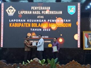 Raih Opini WTP, Pj Bupati Bolmong Terima LHP BPK