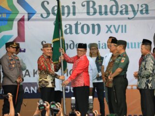 Wawali Nayodo Koerniawan Buka Fesbudjaton ke-XVII se-Indonesia Timur