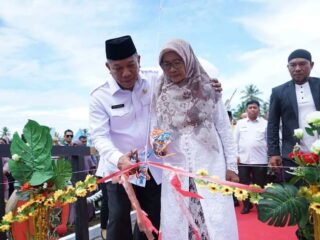 Hadiri Grand Opening Bintauna Beach, Bupati Depri Pontoh Puji CEO WBB Frangki Dosi 
