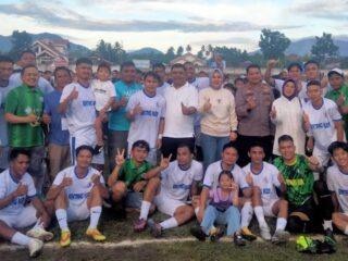 Tatong Bara Hadiri Semi Final Wali Kota Cup