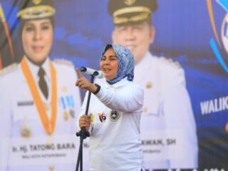 Tatong Bara Tutup Turnamen Sepak Bola Wali Kota Cup 2023