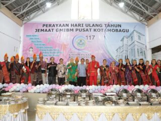 Wali Kota Hadiri Perayaan Hari Ulang Tahun Ke-117 Jemaat GMIBM Pusat Kotamobagu