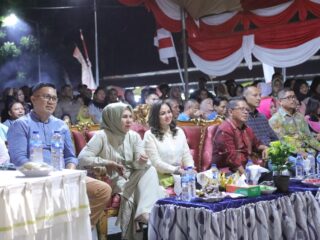 Wali Kota Tatong Bara Hadiri Malam Grand Final Kotamobagu Idol