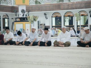 Bupati Asahan Ikuti Pengajian Subuh di Masjid Agung H Achmad Bakrie Kisaran