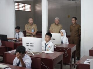 Bupati Asahan Tinjau Pelaksanaan ANBK Tingkat SMP Hari Terakhir