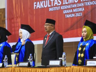 Pj Wali Kota Asripan Nani Hadiri Wisuda IKTGM Kotamobagu