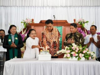 Gubernur Olly Hadiri Ibadah Syukur HUT ke-89 Jemaat GMIM Baitani Kopiwangker