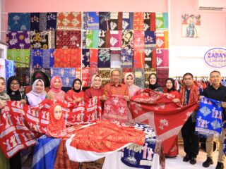 Wali Kota Asripan Nani Launching Batik Bermotif Bogani