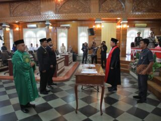 Bupati Asahan Saksikan Pengambilan Sumpah dan Janji PAW Anggota DPRD