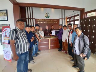 Masyarakat Adukan Dugaan Mafia Tanah Pembangunan GOR ke Kejari Padangsidimpuan