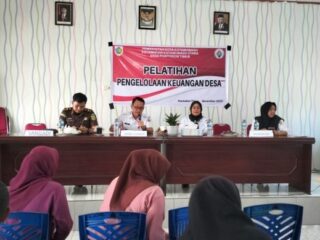 Pemdes Pontodon Timur Gelar Pelatihan Pengelolaan Keuangan Desa