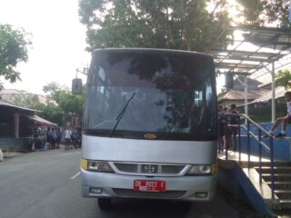 Tekan Inflasi, Layanan Bus Gratis untuk Pelajar Kembali Beroperasi
