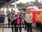 Wali Kota Blitar Santoso Salurkan Bantuan Air Bersih untuk Warga Terdampak Kekeringan