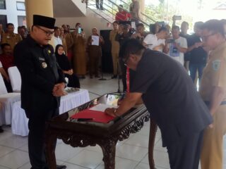 Bupati Limi Mokodompit Pimpin Sertijab Sekda Bolmong