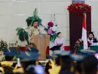 Gubernur Sulut Hadiri Wisuda dan Dies Natalis STAKAM Manado
