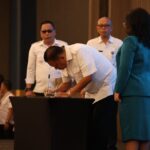 Gubernur Sulut Kukuhkan Rita Dondokambey Sebagai Pembina Posyandu Sulut