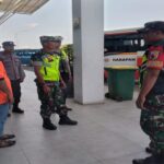Jelang Nataru, Anggota Kodim 0808 Blitar Lakukan Pengamanan di Pos Terminal Patria