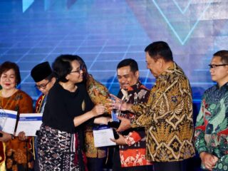 Pemprov Sulut Raih Penghargaan KIHAJAR 2023 dalam Pendidikan Digital