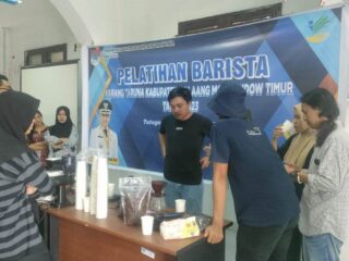 Pemuda Karang Taruna Desa di Boltim Ikuti Pelatihan Barista