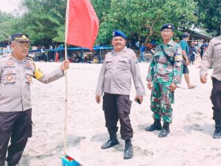 Polsek Wonotirto Blitar Imbau Tingkatkan Keamanan dan Keselamatan Pengunjung Pantai