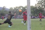 Wali Kota Asripan Nani Cetak Gol di Laga Persahabatan Melawan Tim Sepak Bola Bolmut