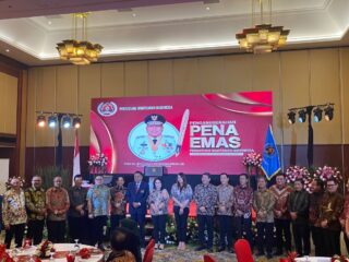 Wali Kota Asripan Nani Hadiri Penganugerahan Pena Emas kepada Gubernur Sulut