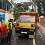 Akibat Rem Blong, Sebuah Truck di Blitar Kota Sebabkan Tabrakan Beruntun