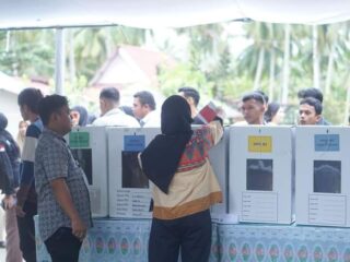 Jelang Hari H, KPU Bolmut Laksanakan Simulasi Tungsuara Dan Penggunaan Aplikasi Sirekap